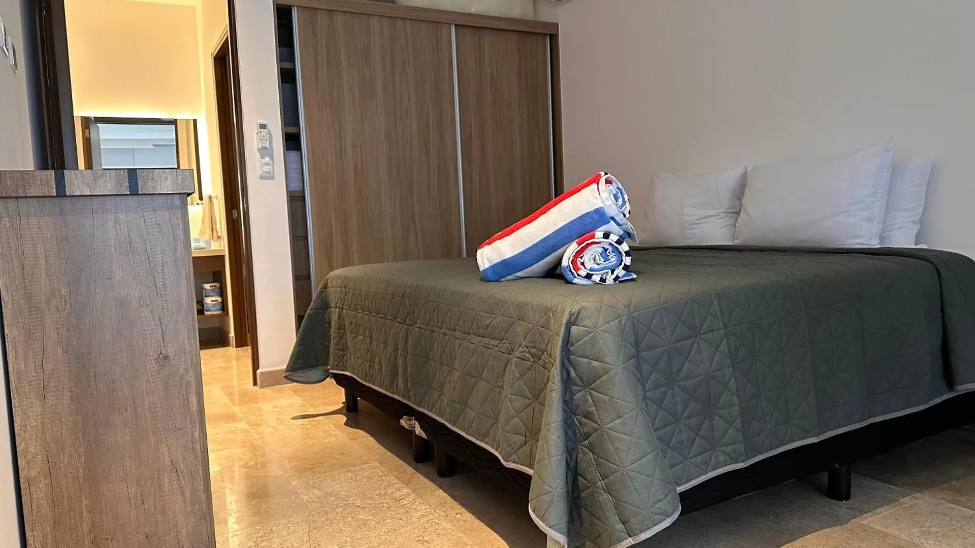 Ipana Luxury Apartments Плая-дель-Кармен